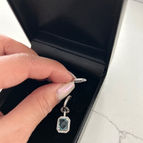 Aquamarine earrings w Diamond chips & 14k white gold - Picture 4 of 6